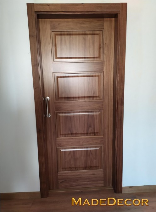 Puerta 4 cuadros pantografiados corredera sobre muro